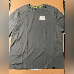 Gray Long Sleeve Crew Neck Shirt‎